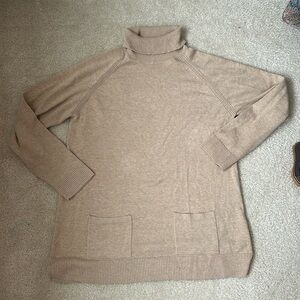 Jeanne Pierre | turtleneck sweater